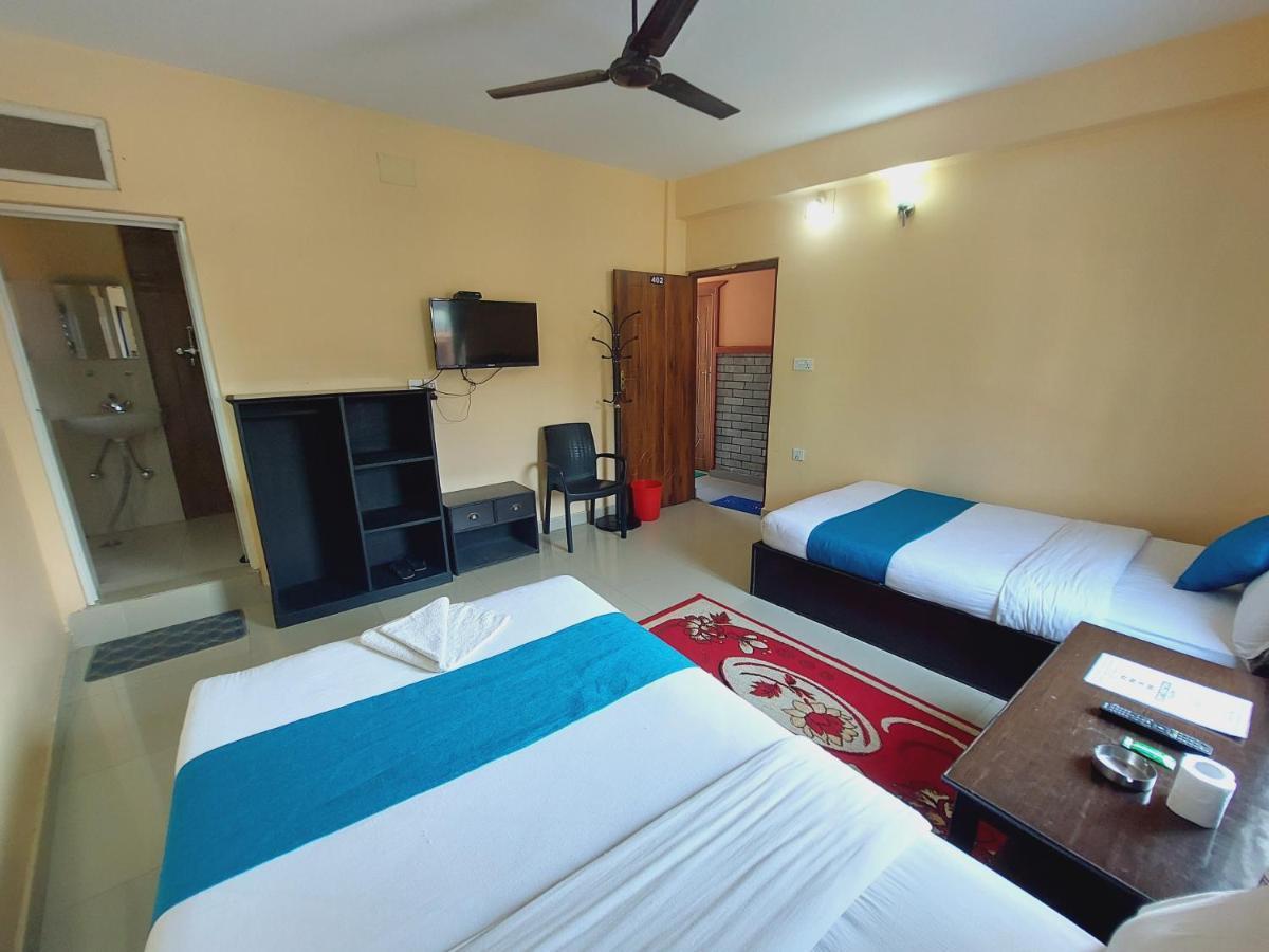 Golden Lake Pokhara Ngoại thất bức ảnh
