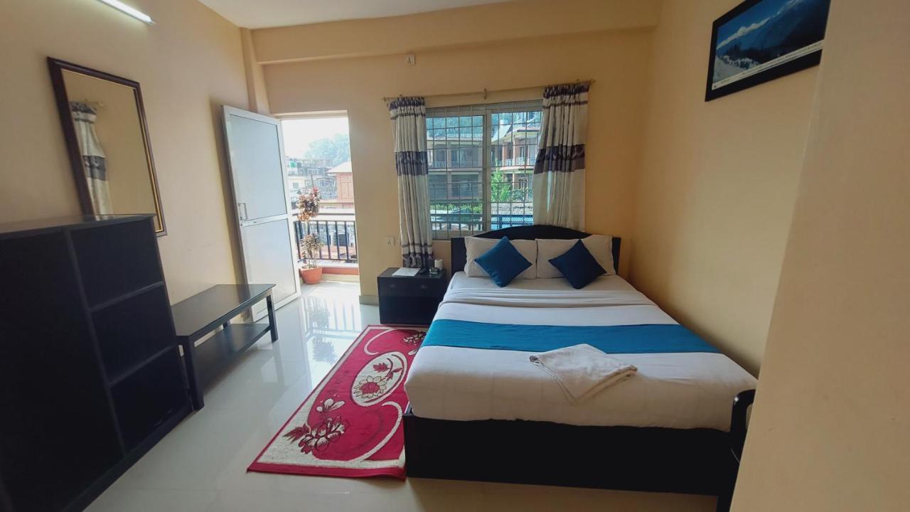 Golden Lake Pokhara Ngoại thất bức ảnh